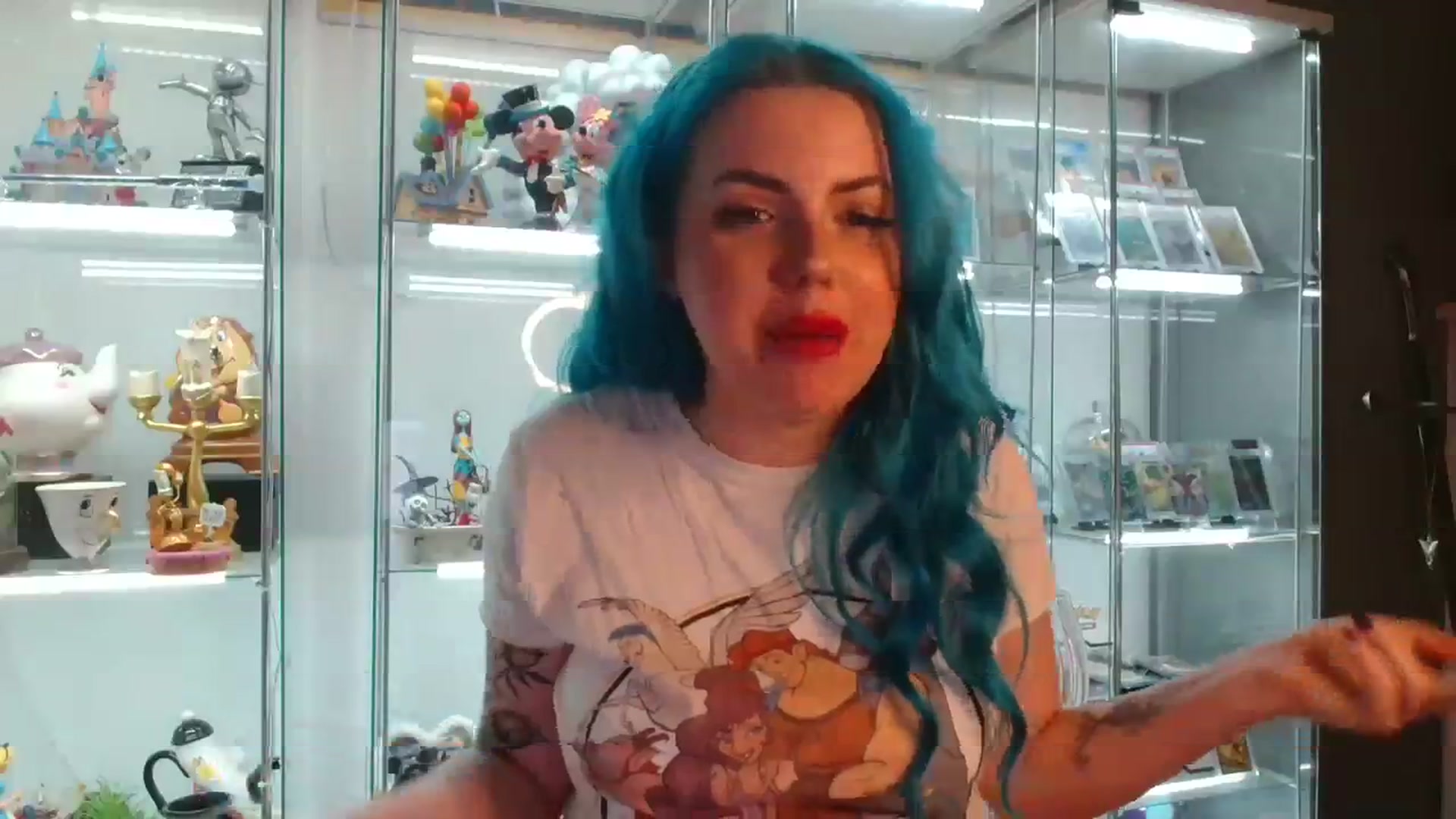 Gallery image thumbnail from BBlue_bird's myfreecams stream on, 11/24/2023, 23:56 image 14 of 20