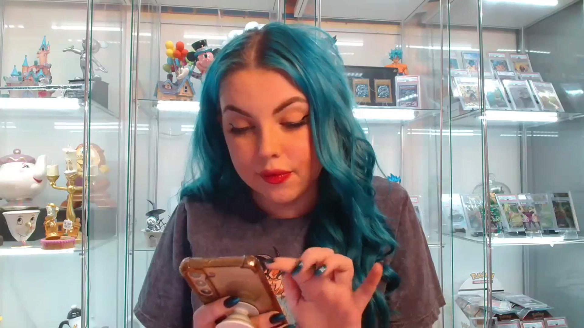 Gallery image thumbnail from BBlue_bird's myfreecams stream on, 12/08/2023, 23:36 image 4 of 20