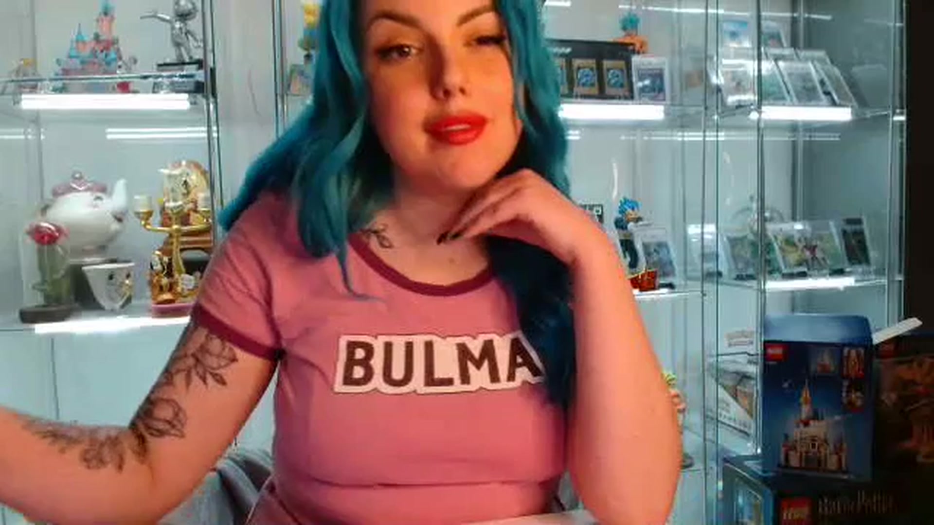 Gallery image thumbnail from BBlue_bird's myfreecams stream on, 01/10/2024, 22:53 image 14 of 20