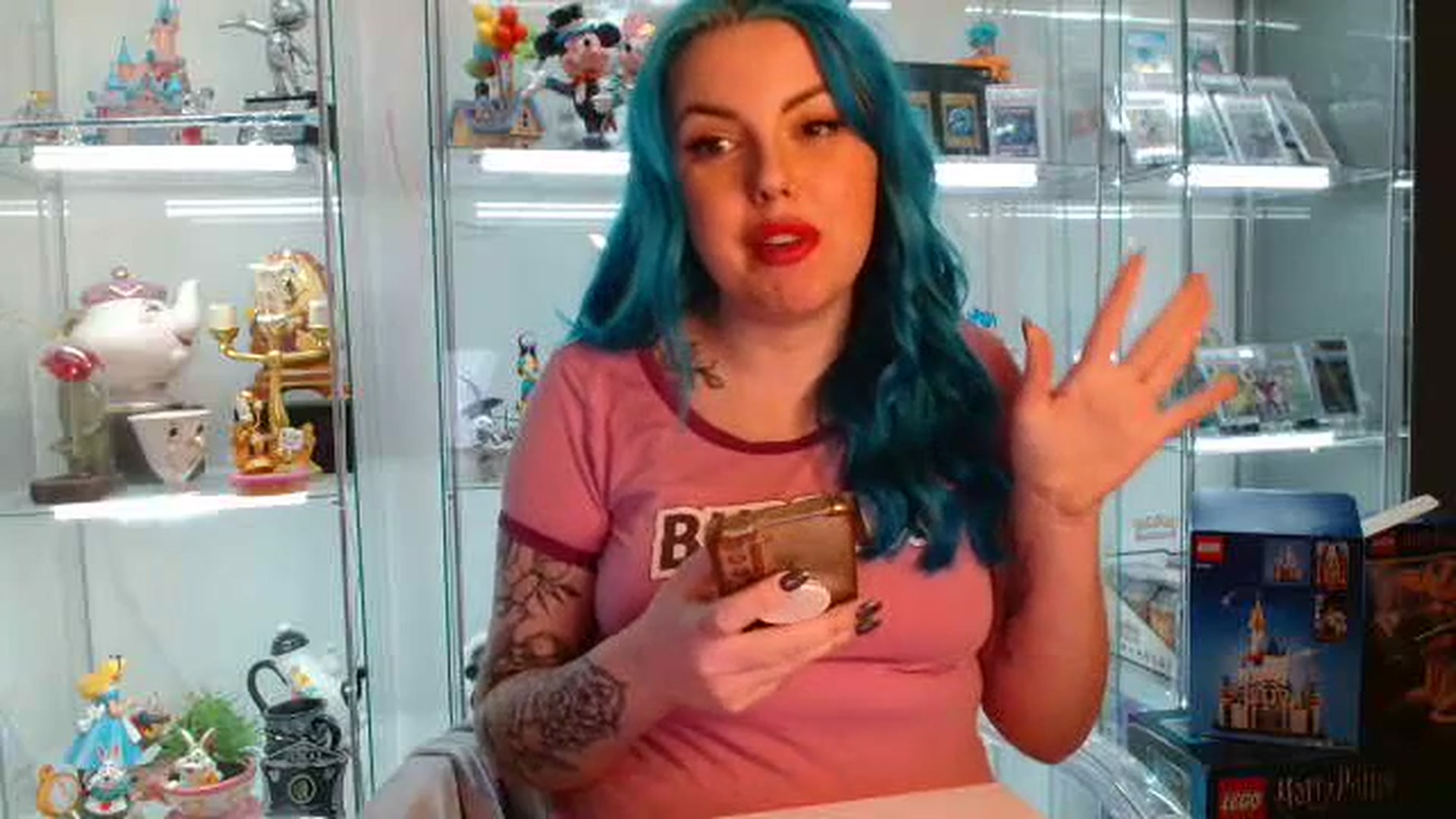 Gallery image thumbnail from BBlue_bird's myfreecams stream on, 01/10/2024, 22:53 image 3 of 20