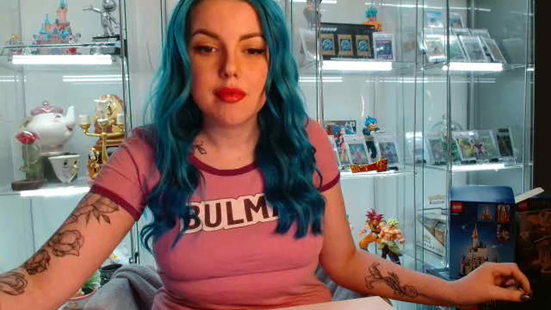 Gallery image thumbnail from BBlue_bird's myfreecams stream on, 01/10/2024, 22:53 image 9 of 20