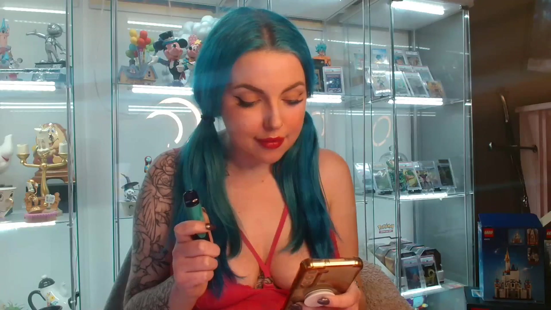 Gallery image thumbnail from BBlue_bird's myfreecams stream on, 01/21/2024, 24:04 image 8 of 20
