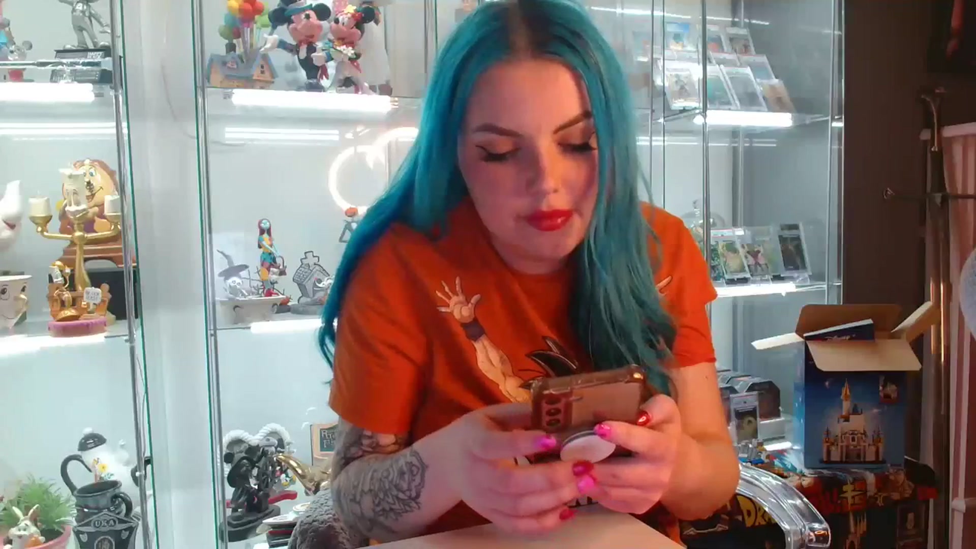 Gallery image thumbnail from BBlue_bird's myfreecams stream on, 02/18/2024, 01:04 image 2 of 20