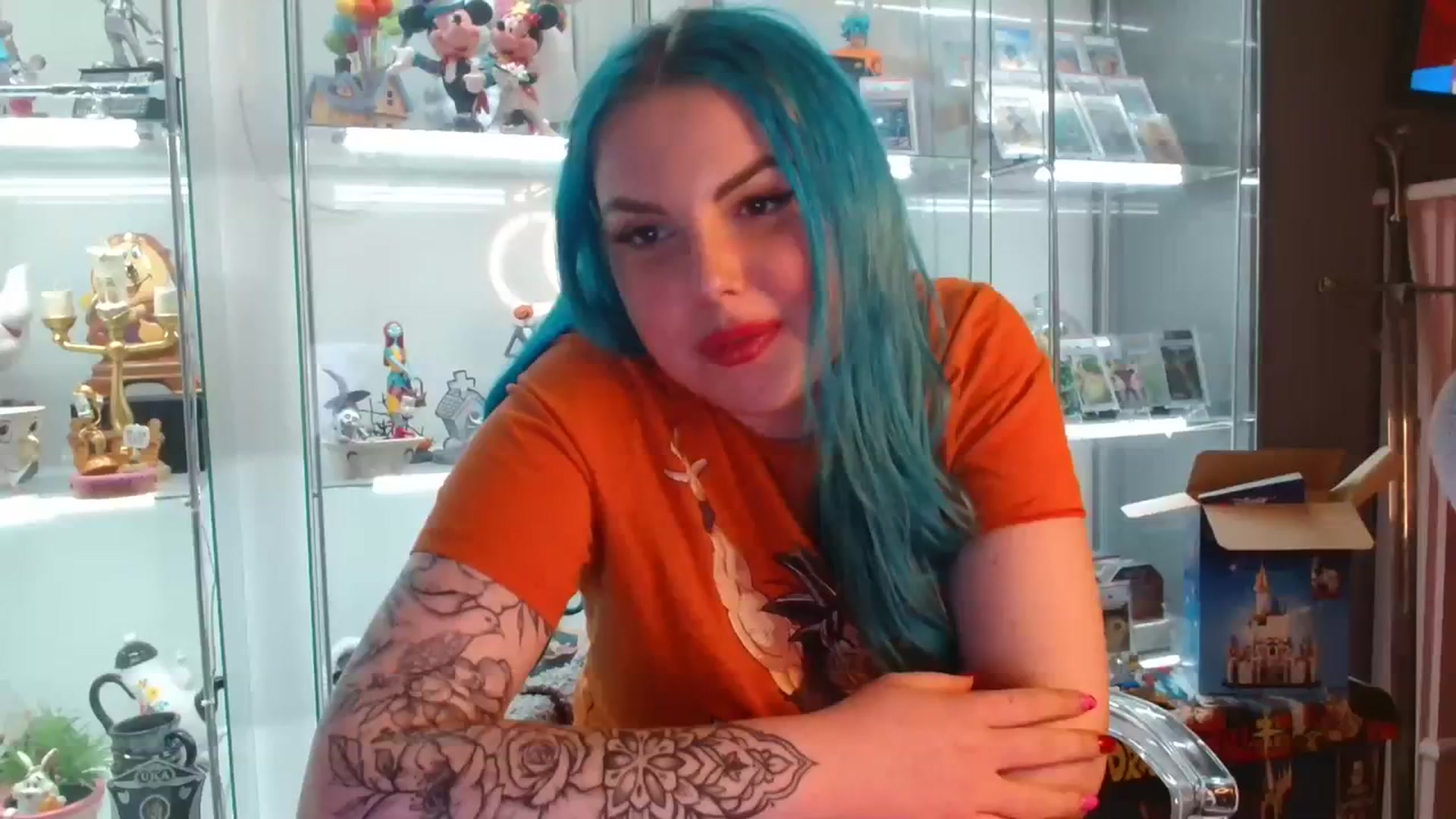 Gallery image thumbnail from BBlue_bird's myfreecams stream on, 02/18/2024, 01:04 image 1 of 20