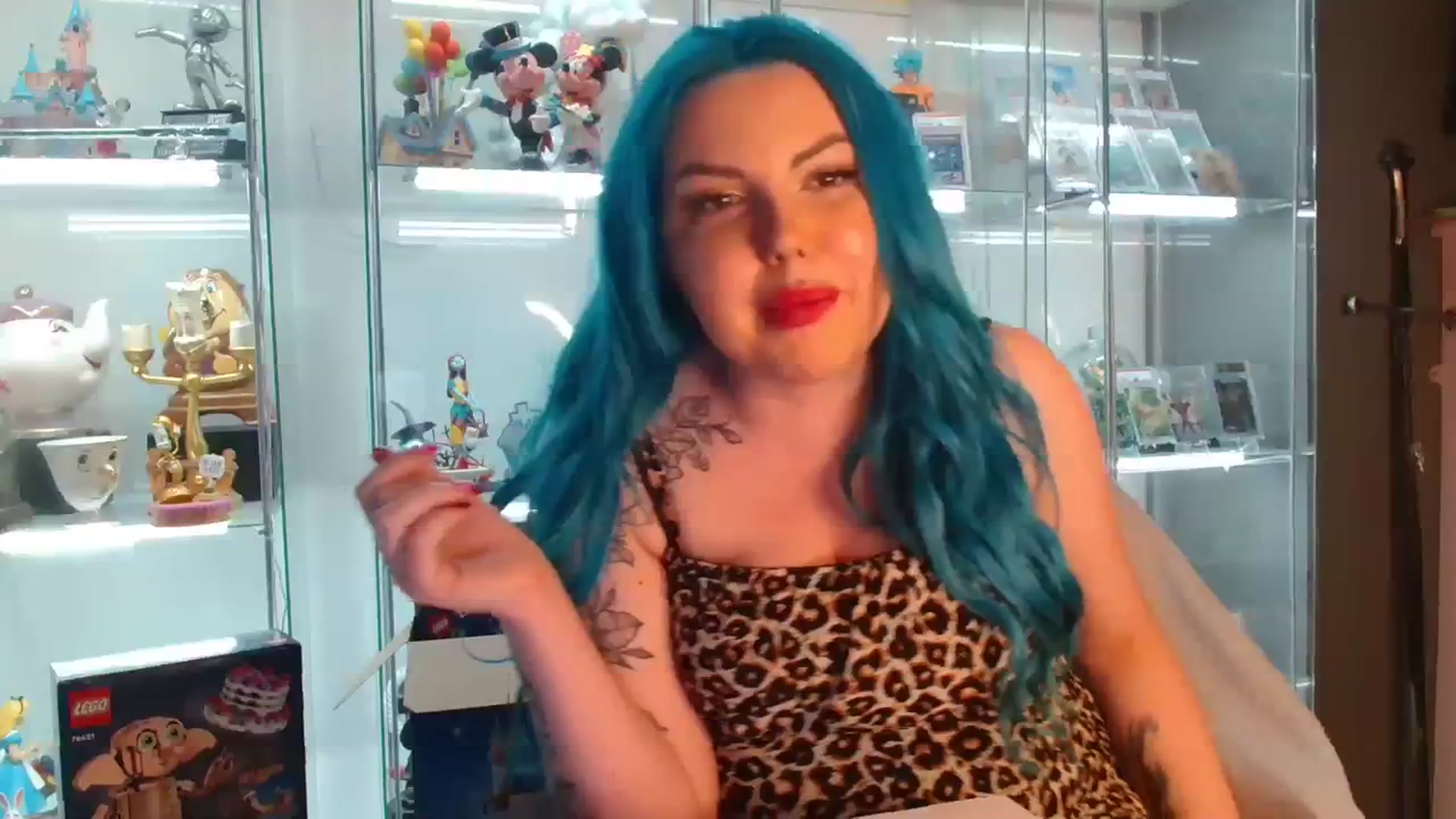 Gallery image thumbnail from BBlue_bird's myfreecams stream on, 03/03/2024, 01:11 image 3 of 20