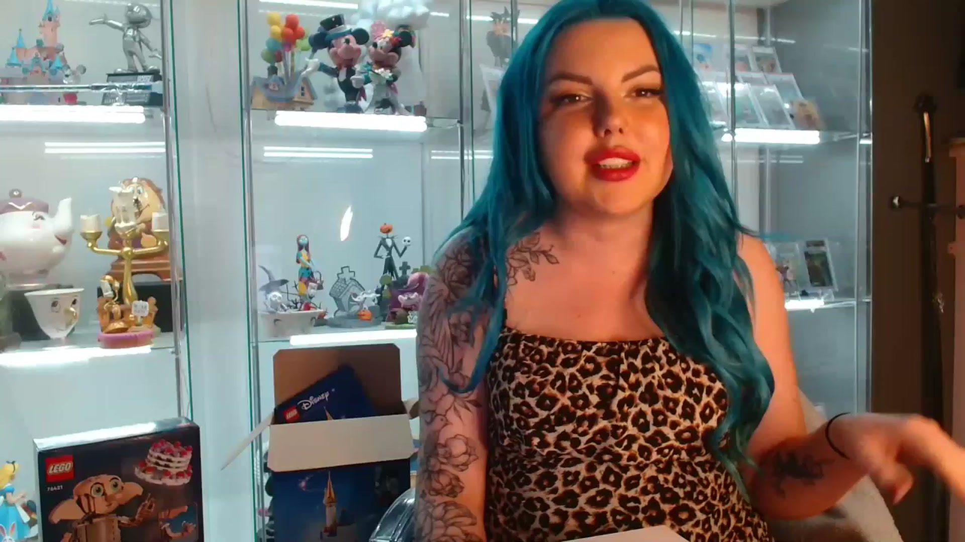 Gallery image thumbnail from BBlue_bird's myfreecams stream on, 03/03/2024, 01:11 image 1 of 20