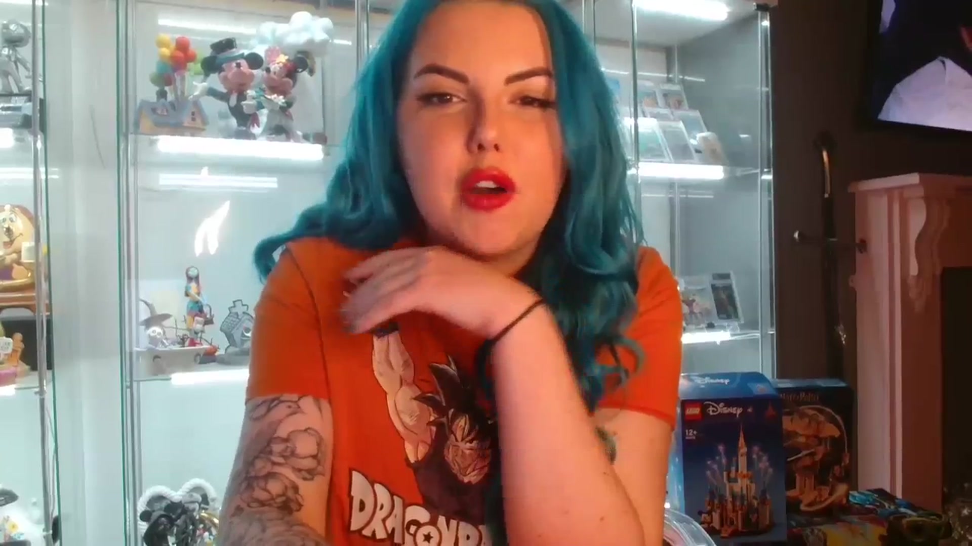 Gallery image thumbnail from BBlue_bird's myfreecams stream on, 03/30/2024, 24:00 image 5 of 20