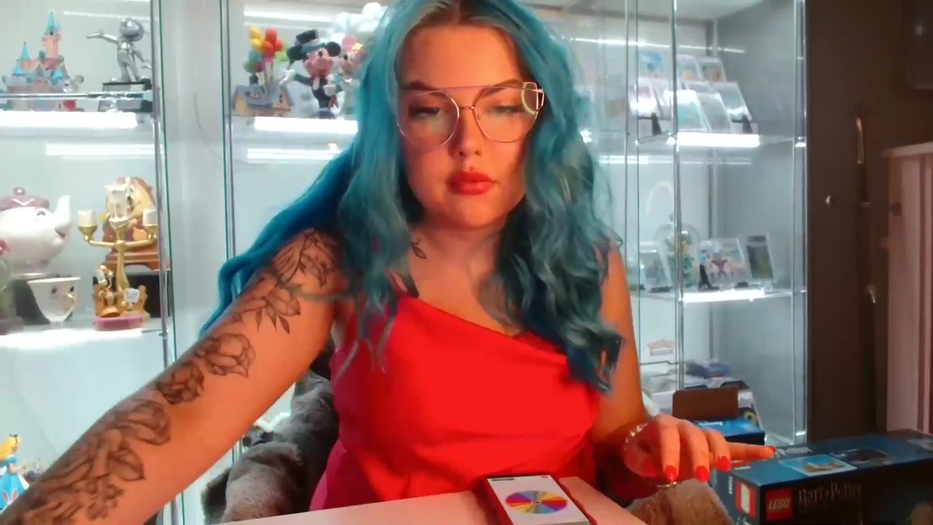 Gallery image thumbnail from BBlue_bird's myfreecams stream on, 04/26/2024, 23:50 image 3 of 20