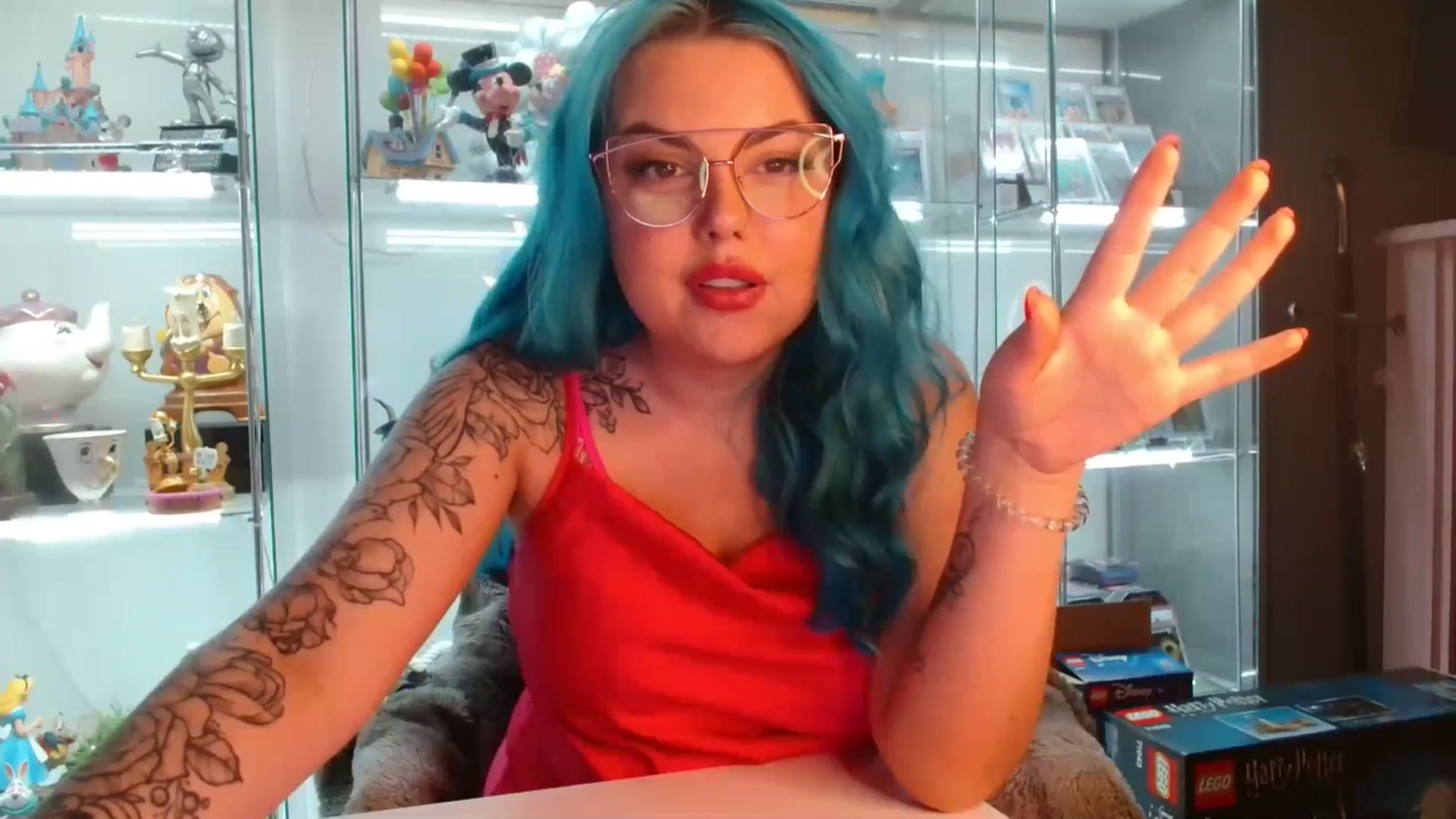 Gallery image thumbnail from BBlue_bird's myfreecams stream on, 04/26/2024, 23:50 image 2 of 20