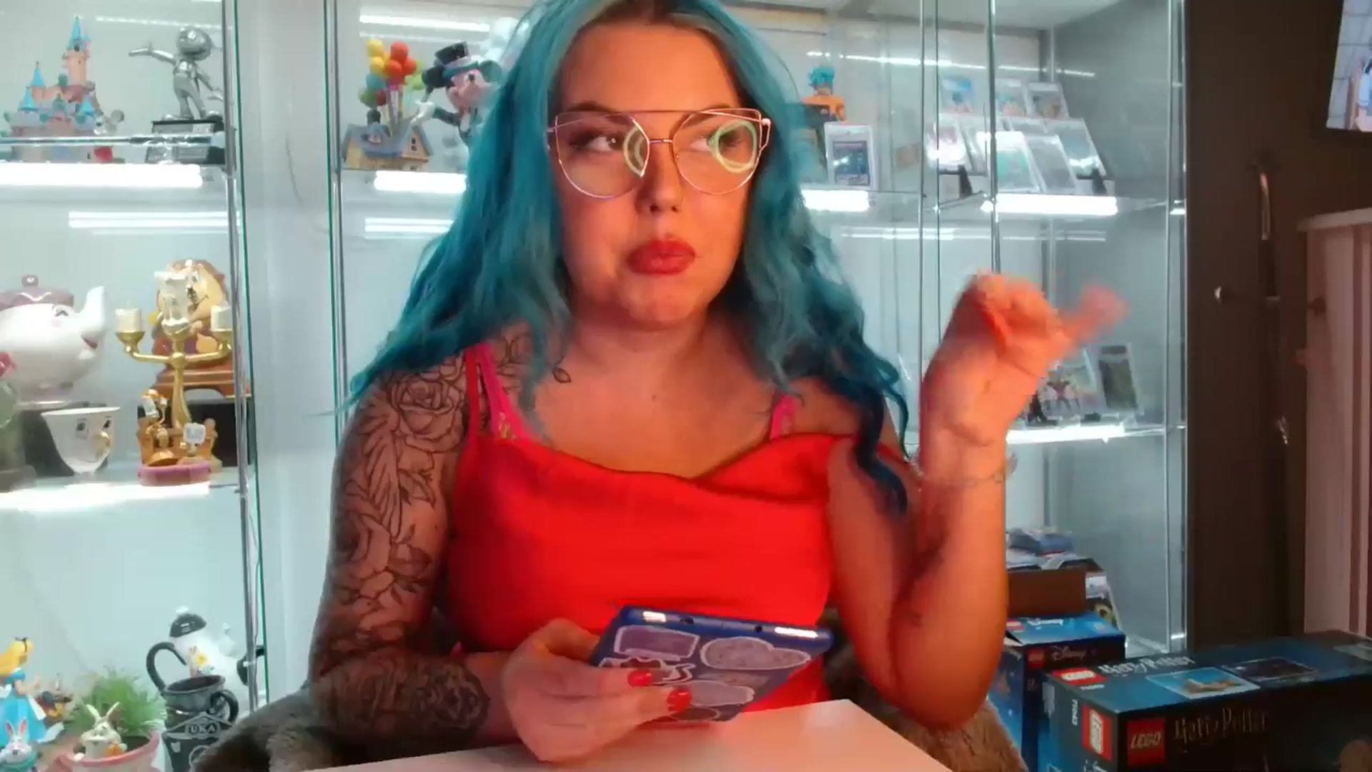 Gallery image thumbnail from BBlue_bird's myfreecams stream on, 04/26/2024, 23:50 image 5 of 20