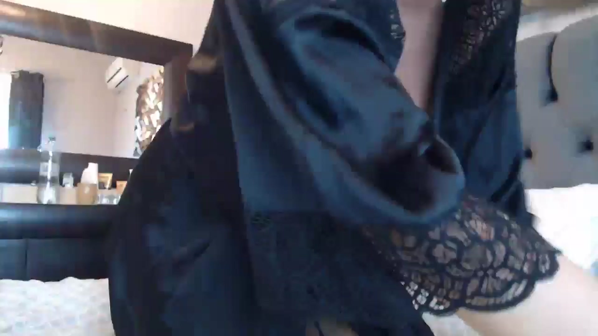 Gallery image thumbnail from BDAY30_EM's myfreecams stream on, 10/13/2024, 09:12 image 1 of 20