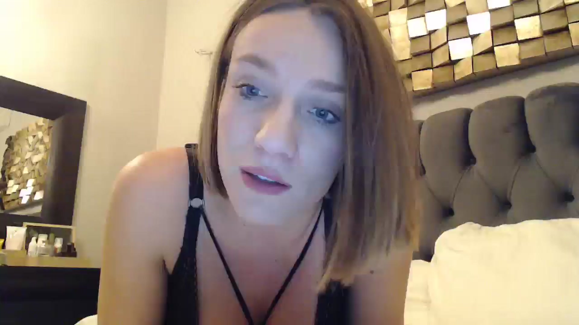 Gallery image thumbnail from BDAY30_EM's myfreecams stream on, 10/20/2024, 18:54 image 1 of 20