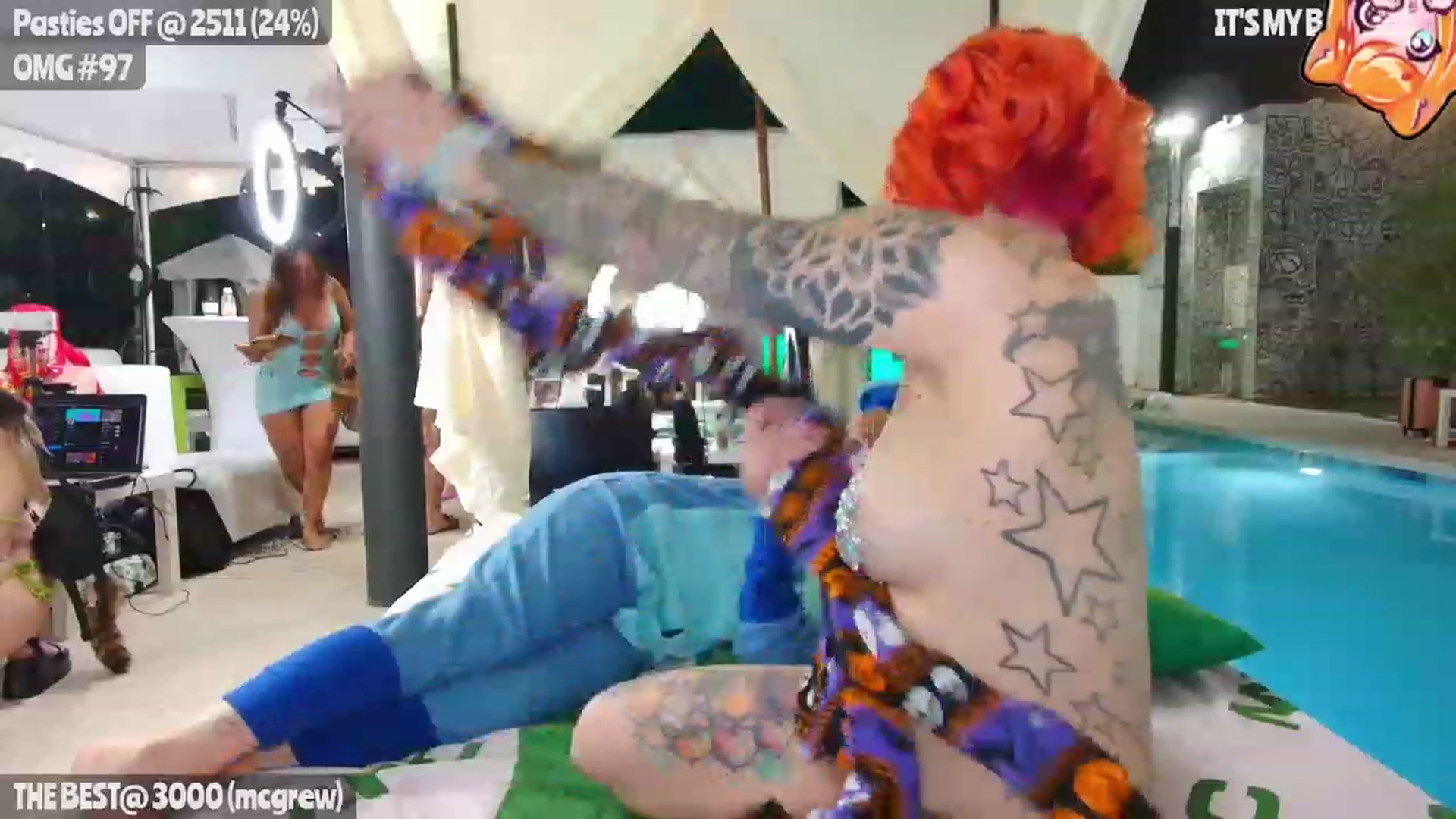 Gallery image thumbnail from BDAYMao's myfreecams stream on, 10/11/2023, 07:40 image 4 of 20
