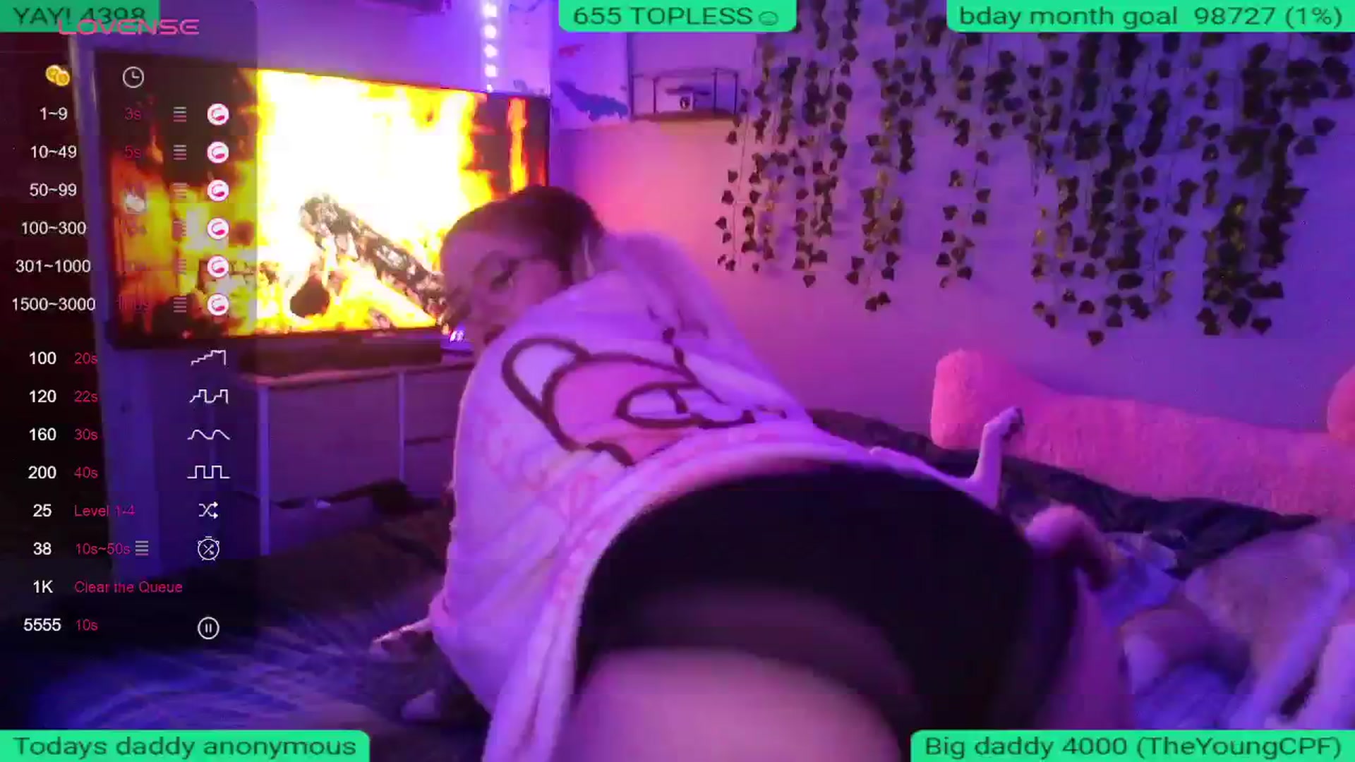 Gallery image thumbnail from BDAYSTORMY's myfreecams stream on, 06/03/2024, 22:30 image 16 of 20