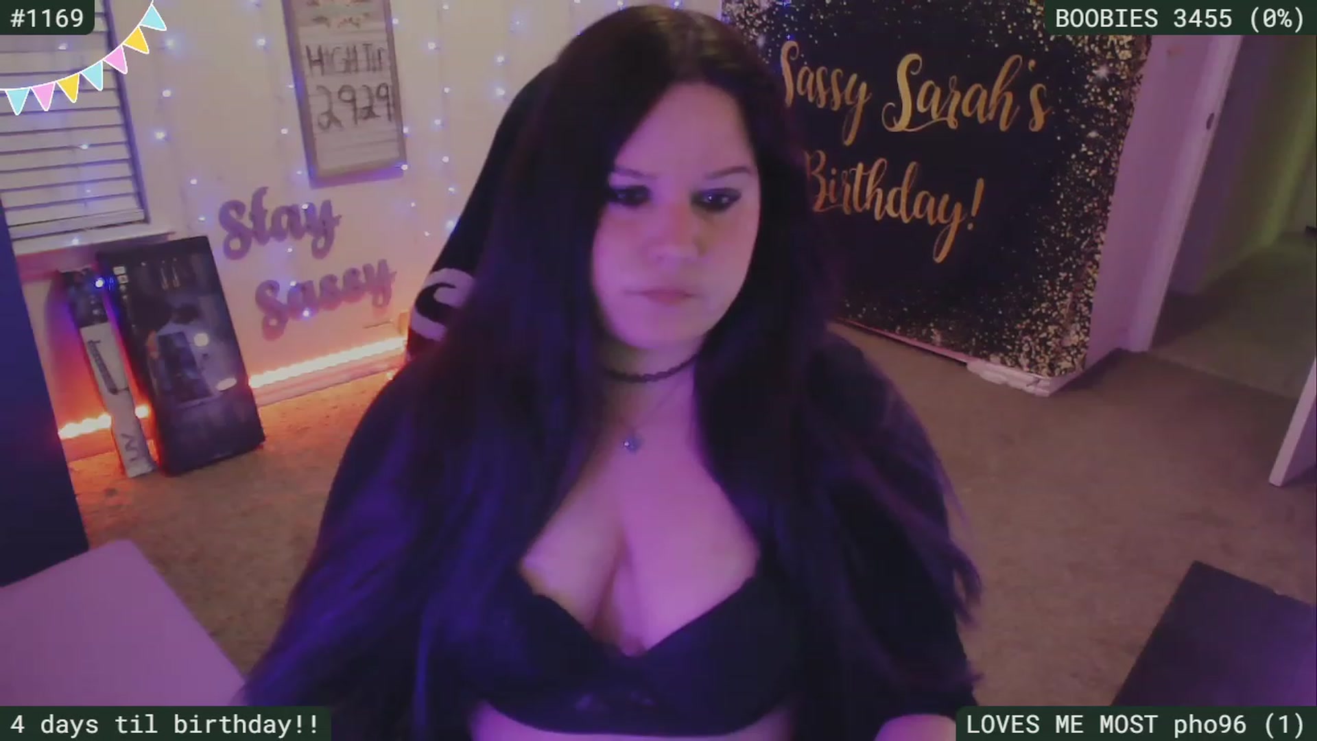 Gallery image thumbnail from BDAYSarah94's myfreecams stream on, 07/07/2023, 04:12 image 2 of 20