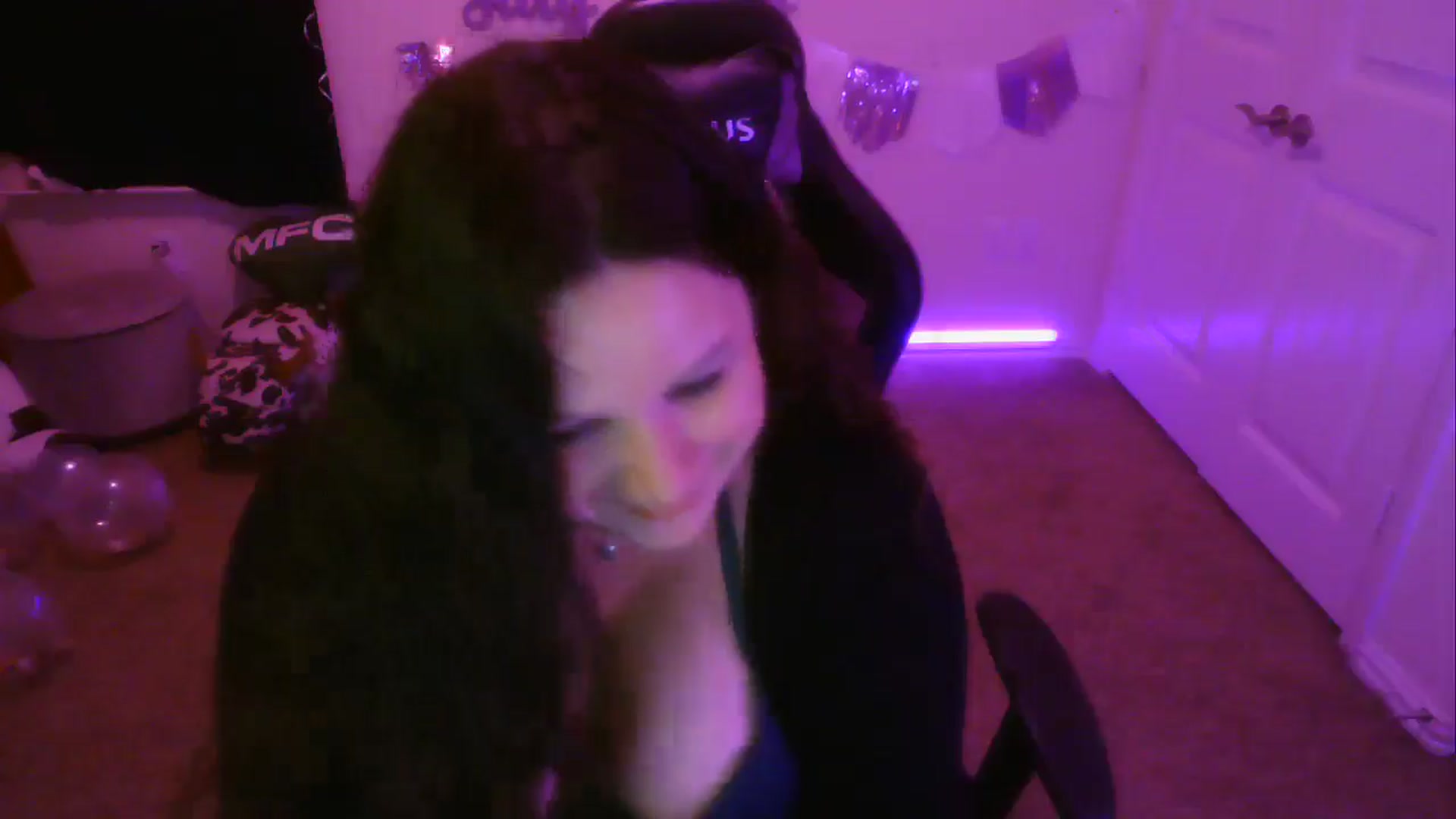 Gallery image thumbnail from BDAYSarah94's myfreecams stream on, 07/26/2025, 04:46 image 9 of 20