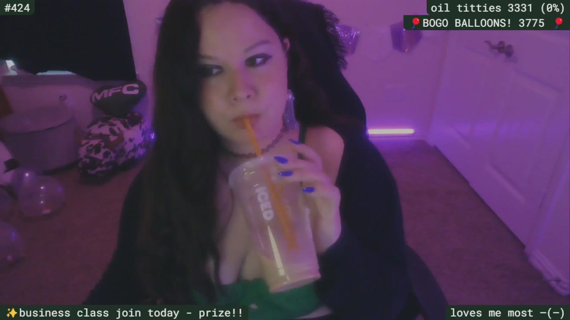 Gallery image thumbnail from BDAYSarah94's myfreecams stream on, 07/27/2025, 20:03 image 5 of 20