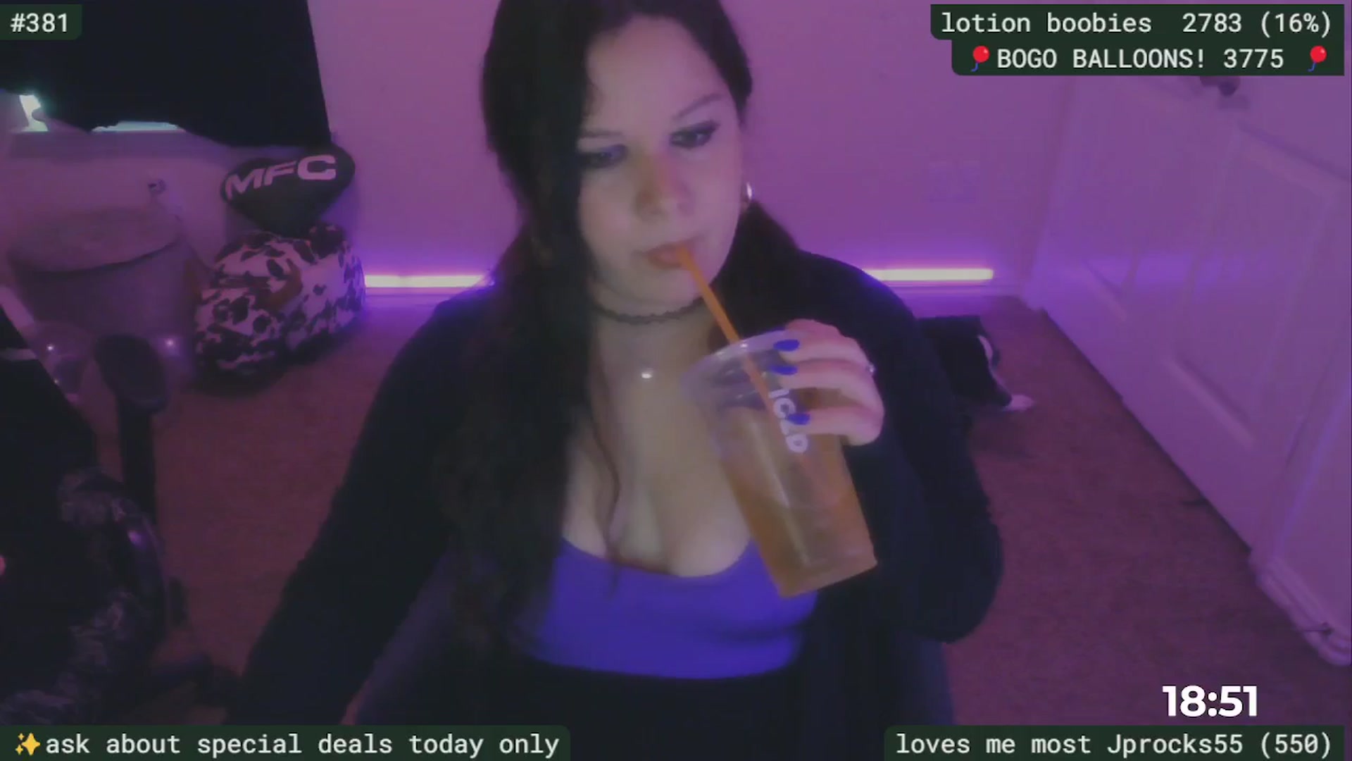 Gallery image thumbnail from BDAYSarah94's myfreecams stream on, 07/29/2025, 17:37 image 12 of 20