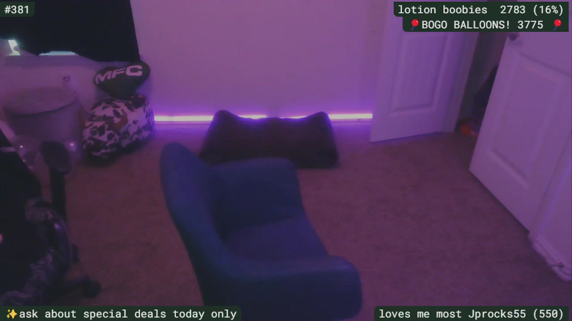 Gallery image thumbnail from BDAYSarah94's myfreecams stream on, 07/29/2025, 17:37 image 11 of 20