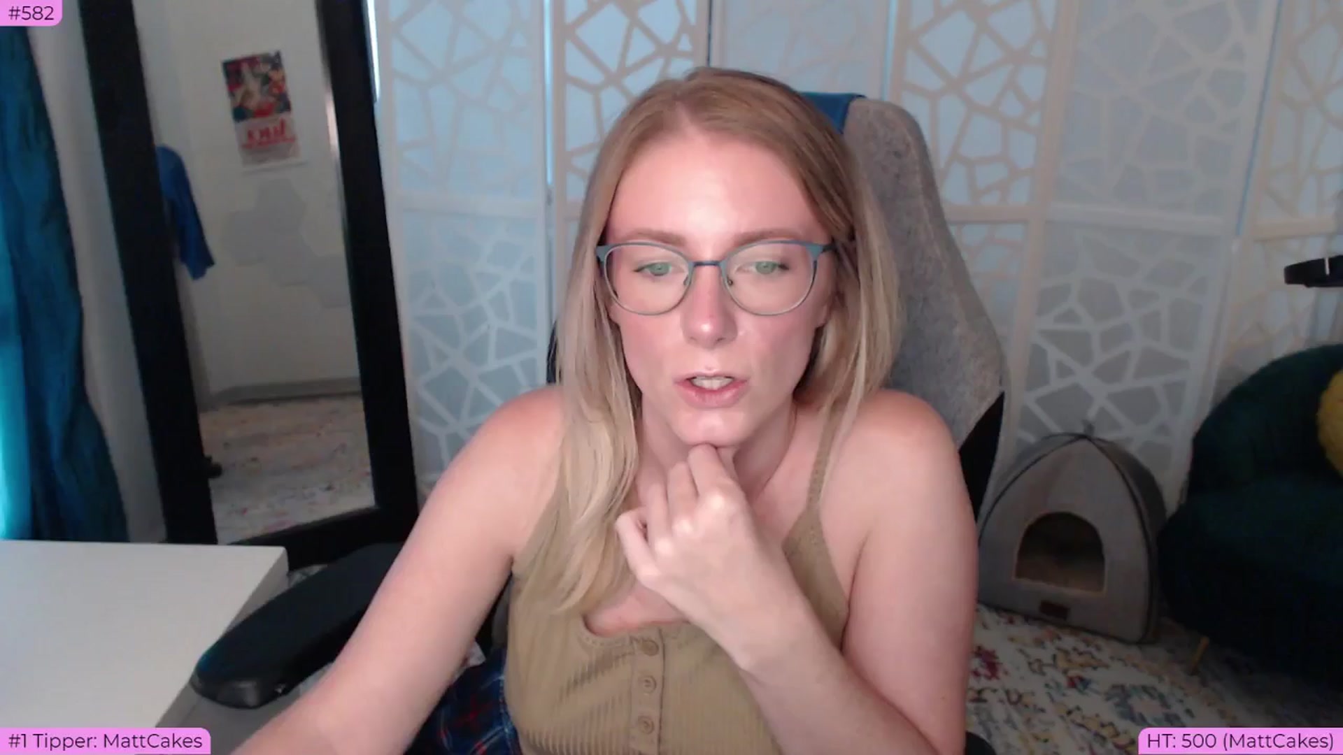Gallery image thumbnail from BDAYTeecake's myfreecams stream on, 06/21/2024, 02:07 image 8 of 20