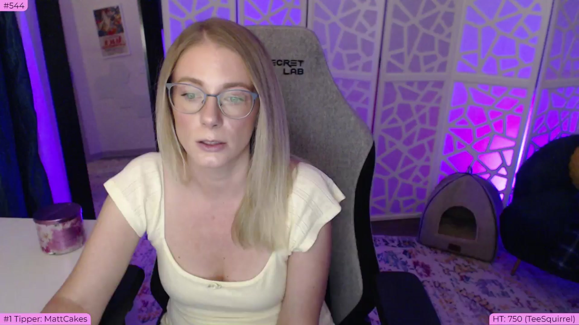 Gallery image thumbnail from BDAYTeecake's myfreecams stream on, 06/22/2024, 03:45 image 20 of 20