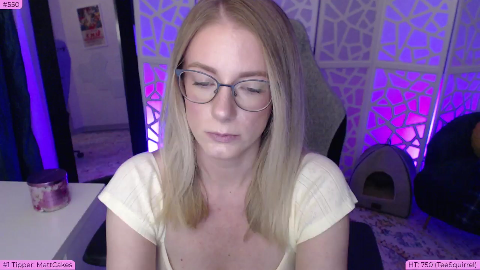 Gallery image thumbnail from BDAYTeecake's myfreecams stream on, 06/22/2024, 03:45 image 11 of 20
