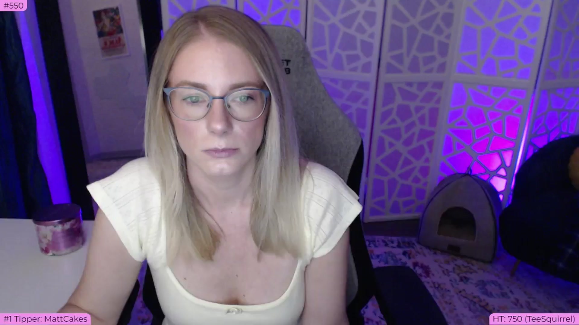 Gallery image thumbnail from BDAYTeecake's myfreecams stream on, 06/22/2024, 03:45 image 13 of 20