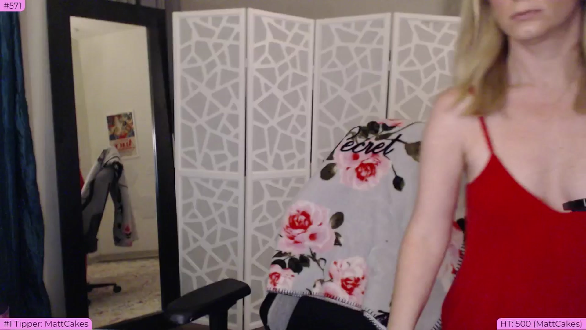 Gallery image thumbnail from BDAYTeecake's myfreecams stream on, 06/24/2024, 03:55 image 3 of 20