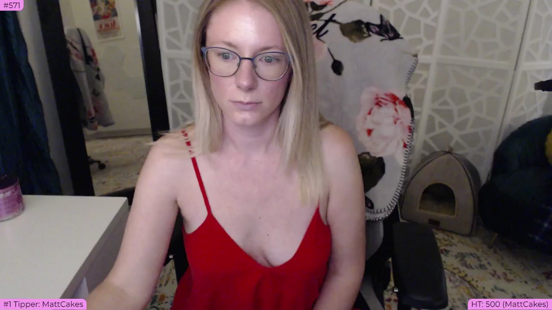 Gallery image thumbnail from BDAYTeecake's myfreecams stream on, 06/24/2024, 03:55 image 14 of 20