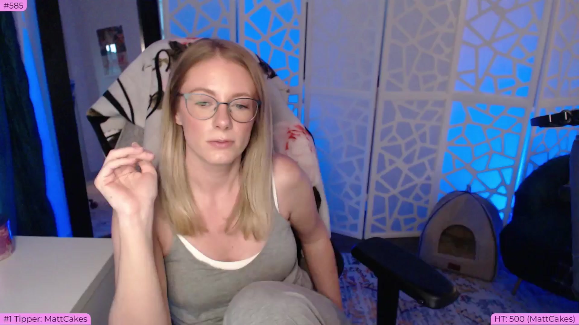 Gallery image thumbnail from BDAYTeecake's myfreecams stream on, 06/26/2024, 01:57 image 14 of 20
