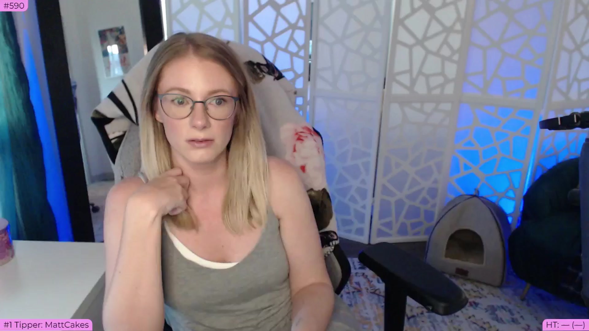 Gallery image thumbnail from BDAYTeecake's myfreecams stream on, 06/26/2024, 01:57 image 1 of 20