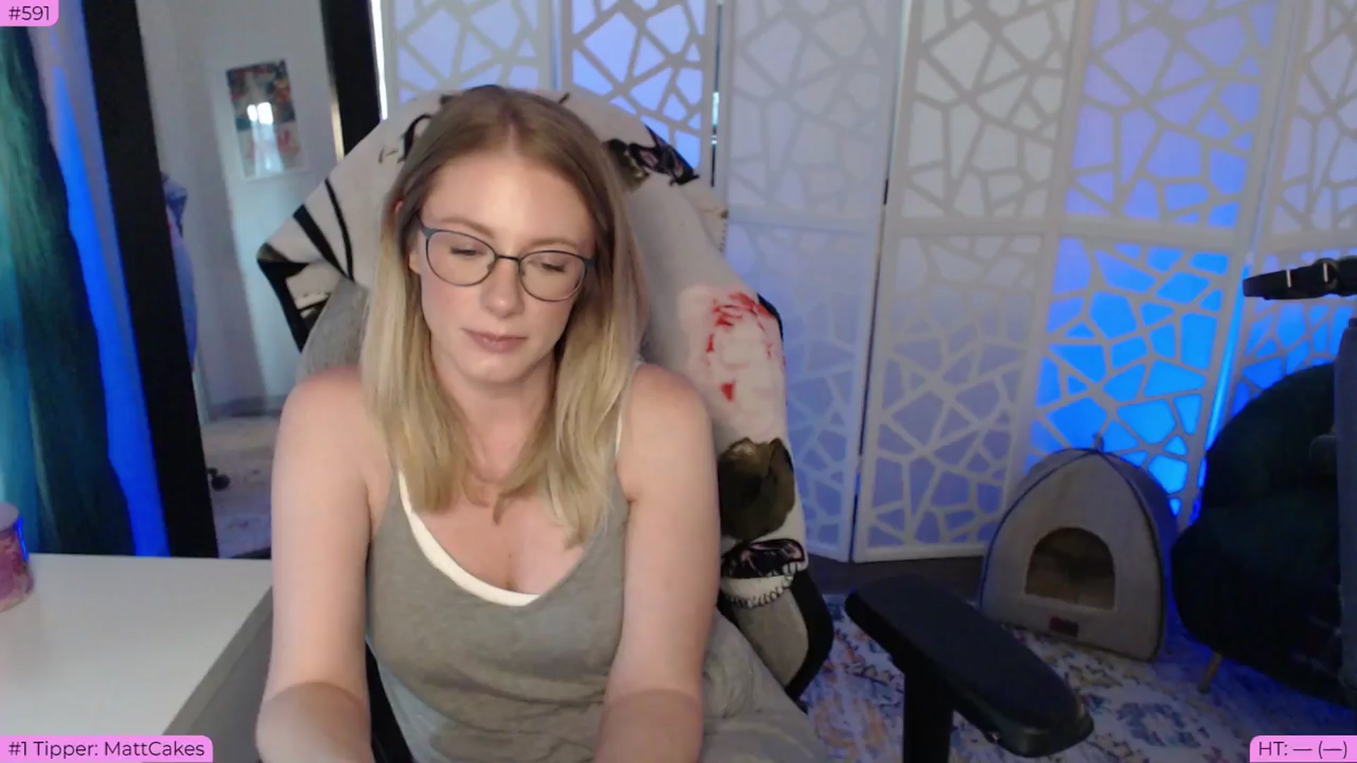 Gallery image thumbnail from BDAYTeecake's myfreecams stream on, 06/26/2024, 01:57 image 3 of 20