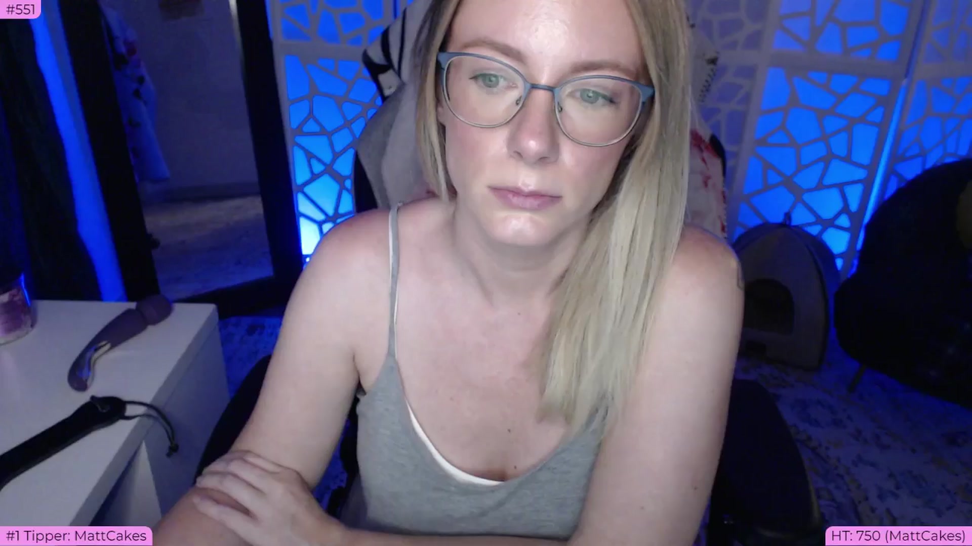 Gallery image thumbnail from BDAYTeecake's myfreecams stream on, 06/26/2024, 03:08 image 13 of 20