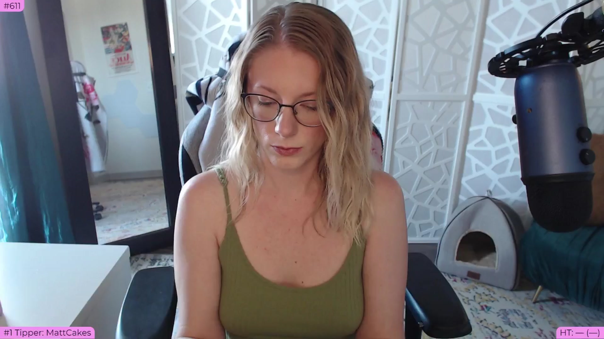 Gallery image thumbnail from BDAYTeecake's myfreecams stream on, 07/01/2024, 24:00 image 1 of 20