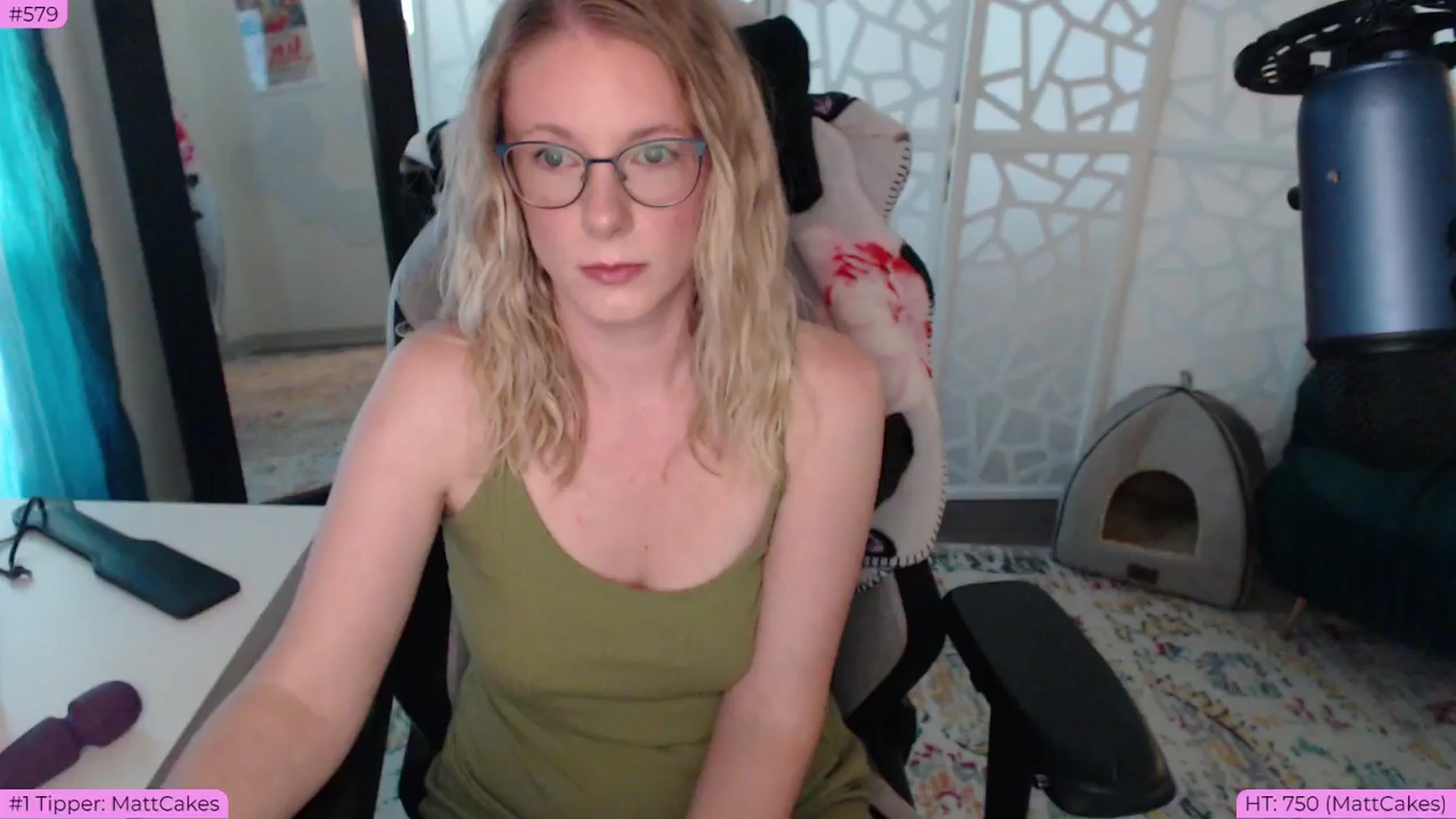 Gallery image thumbnail from BDAYTeecake's myfreecams stream on, 07/01/2024, 01:34 image 13 of 20