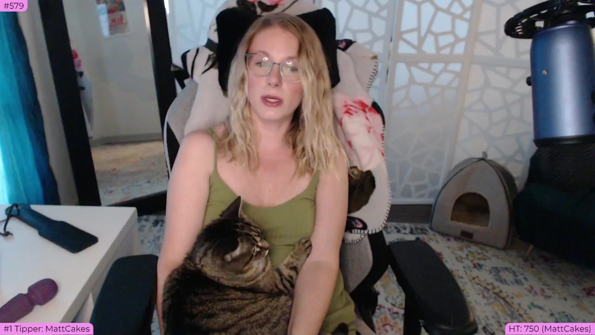 Gallery image thumbnail from BDAYTeecake's myfreecams stream on, 07/01/2024, 01:34 image 16 of 20