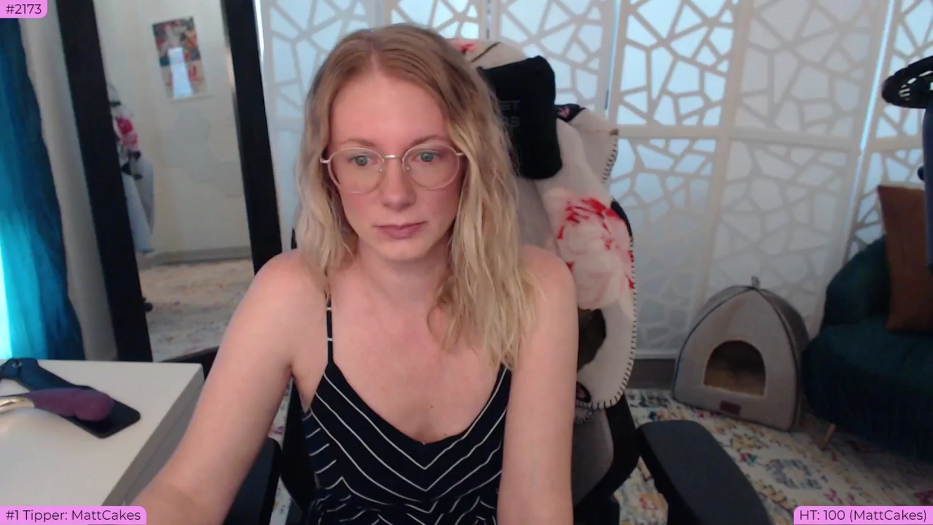 Gallery image thumbnail from BDAYTeecake's myfreecams stream on, 07/03/2024, 24:02 image 16 of 20