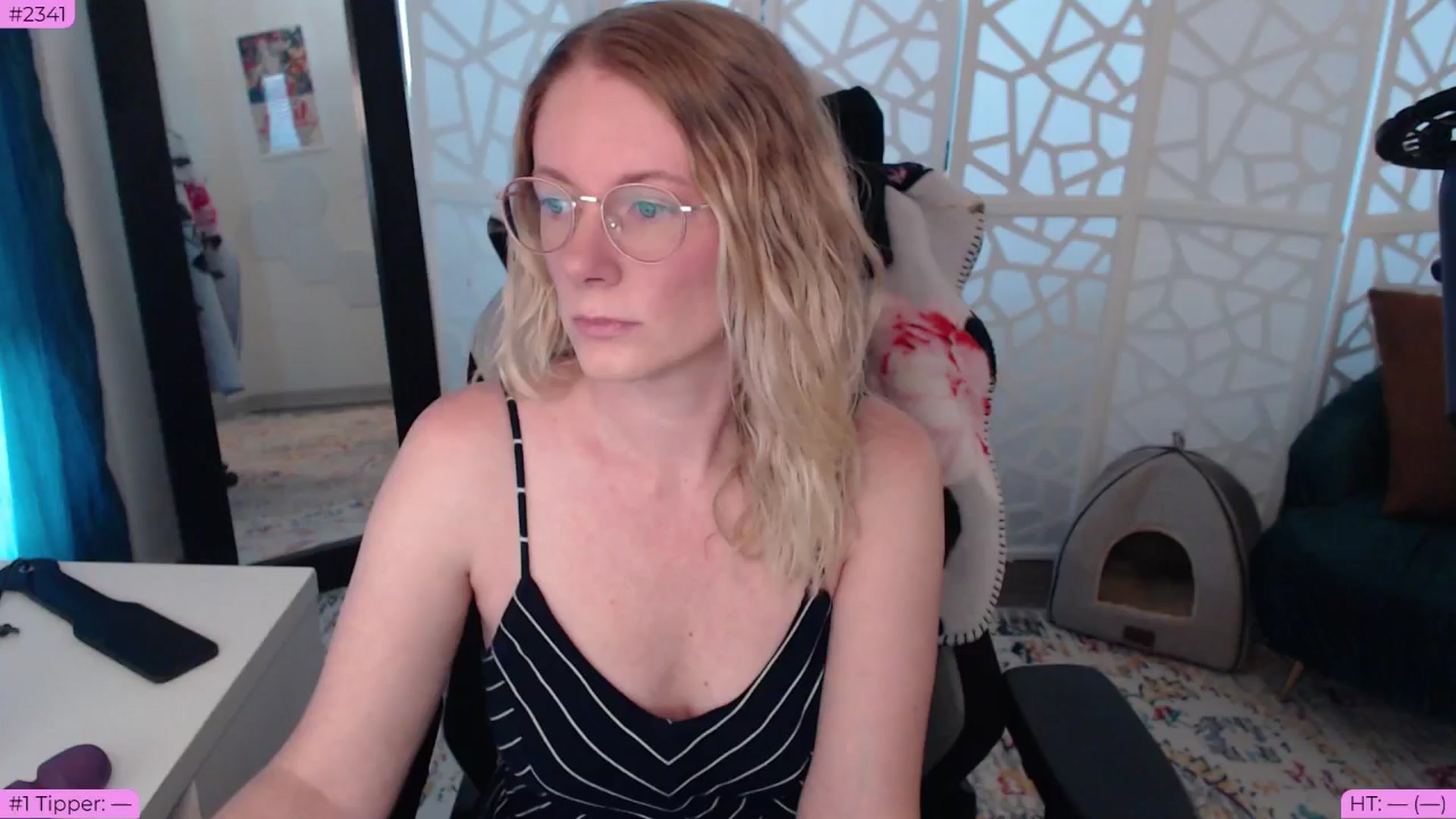 Gallery image thumbnail from BDAYTeecake's myfreecams stream on, 07/03/2024, 24:02 image 4 of 20