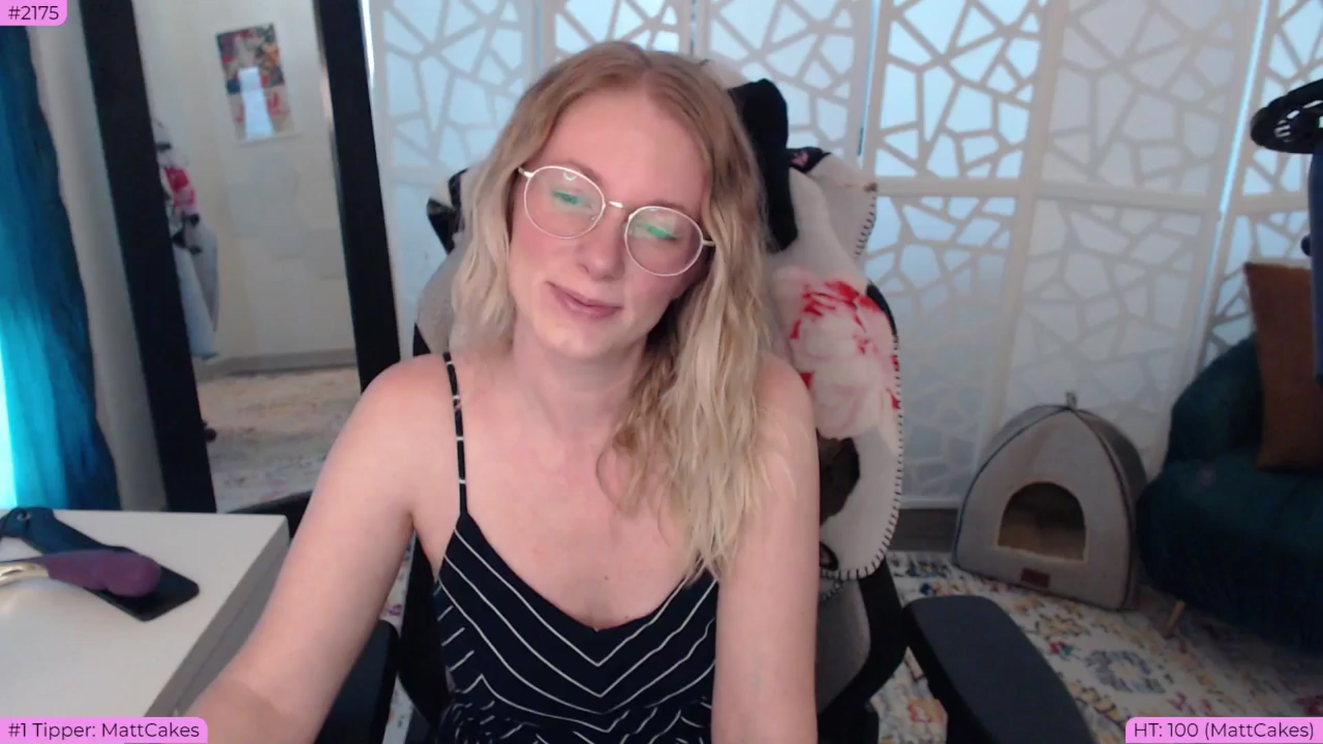Gallery image thumbnail from BDAYTeecake's myfreecams stream on, 07/03/2024, 24:02 image 17 of 20