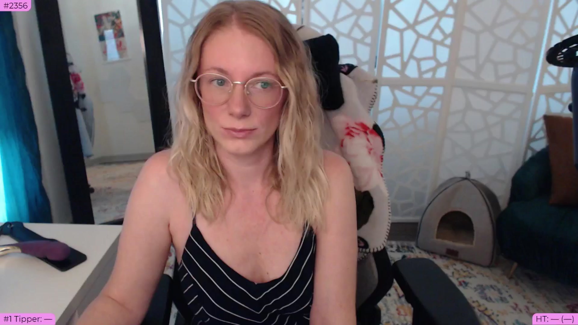 Gallery image thumbnail from BDAYTeecake's myfreecams stream on, 07/03/2024, 24:02 image 12 of 20