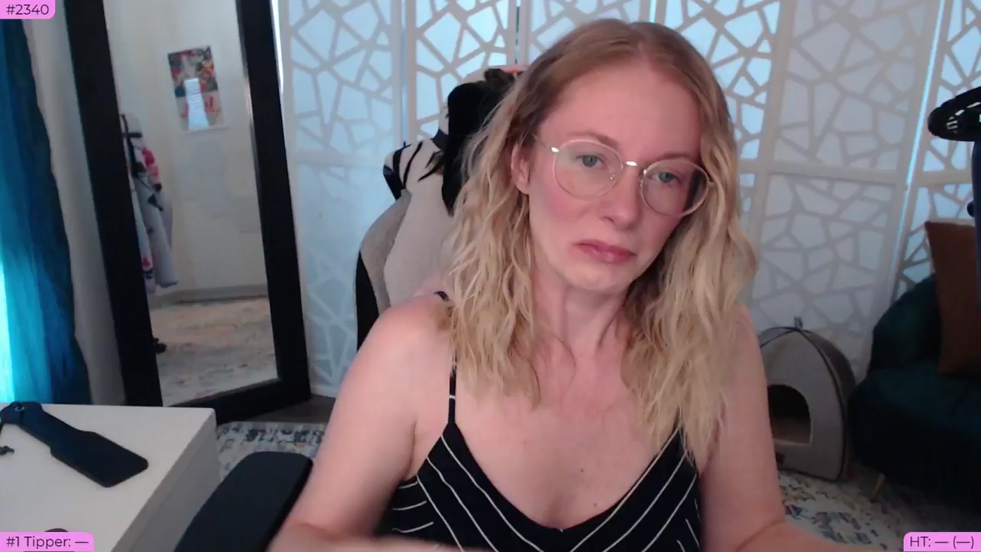 Gallery image thumbnail from BDAYTeecake's myfreecams stream on, 07/03/2024, 24:02 image 2 of 20