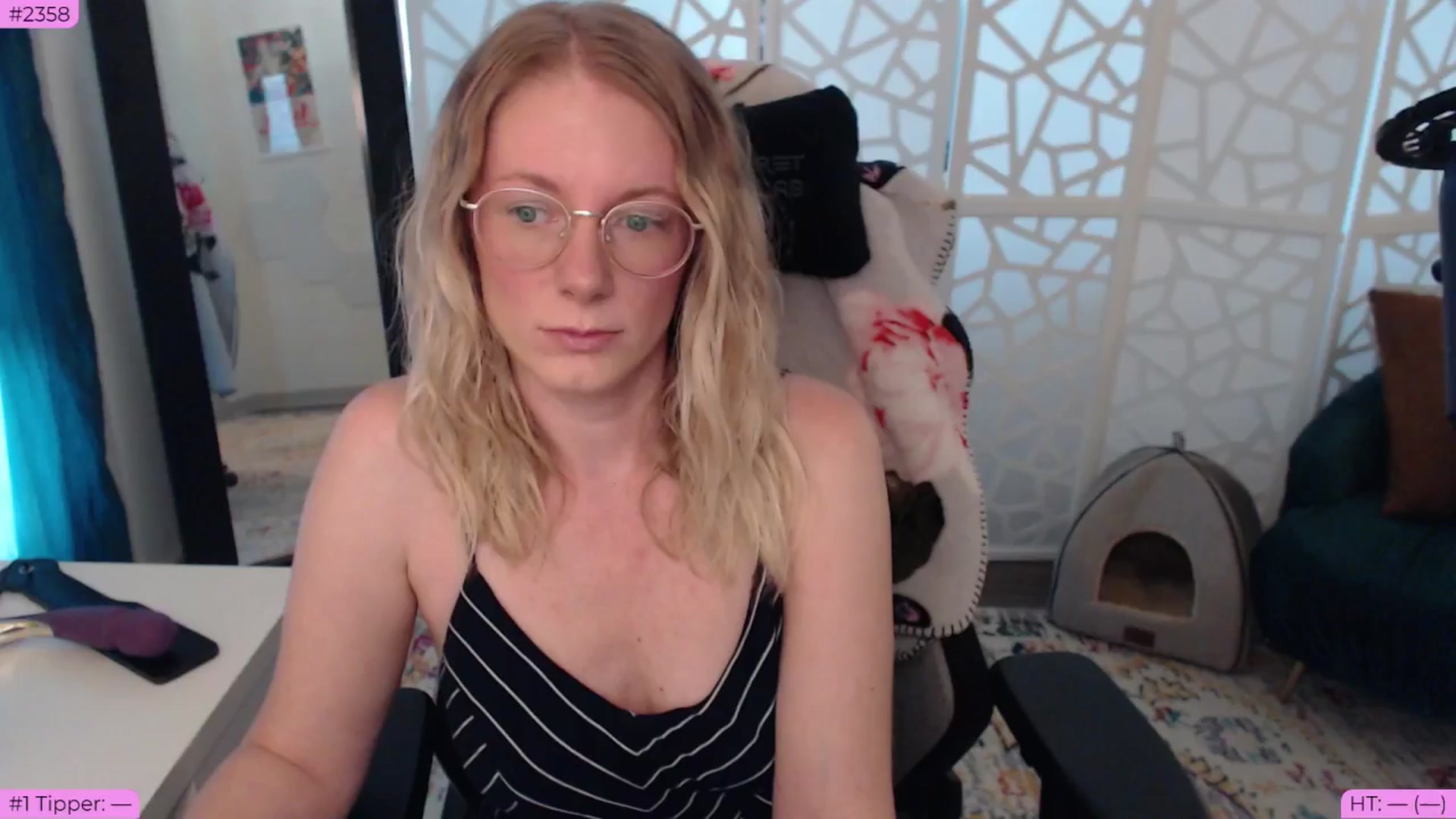 Gallery image thumbnail from BDAYTeecake's myfreecams stream on, 07/03/2024, 24:02 image 13 of 20