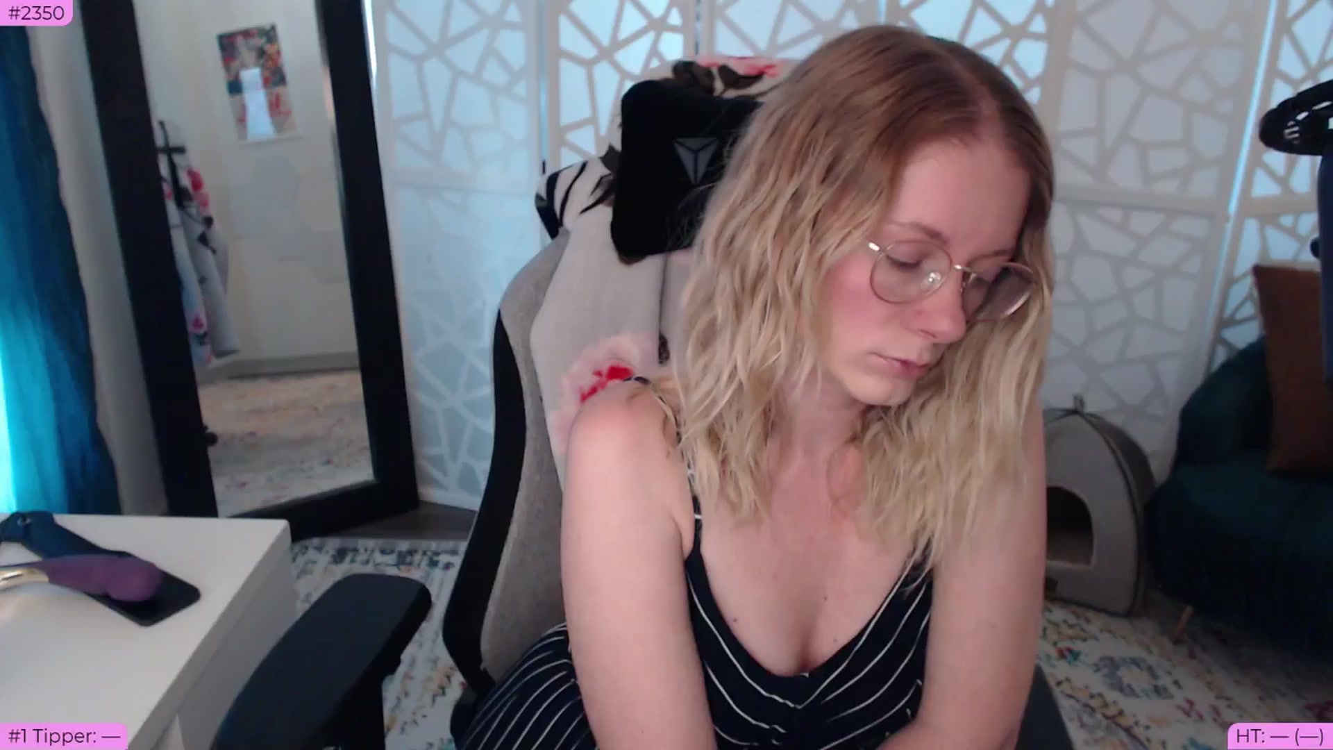 Gallery image thumbnail from BDAYTeecake's myfreecams stream on, 07/03/2024, 24:02 image 9 of 20