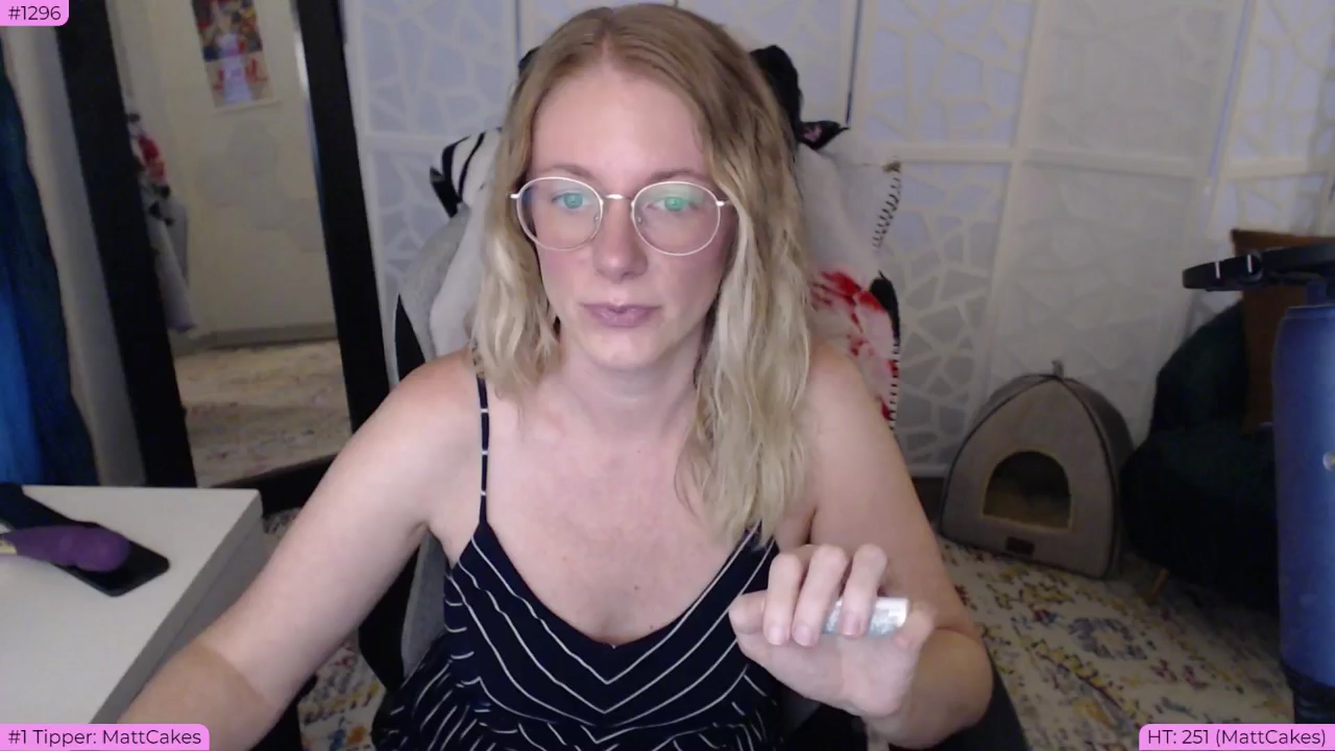 Gallery image thumbnail from BDAYTeecake's myfreecams stream on, 07/03/2024, 02:42 image 9 of 20