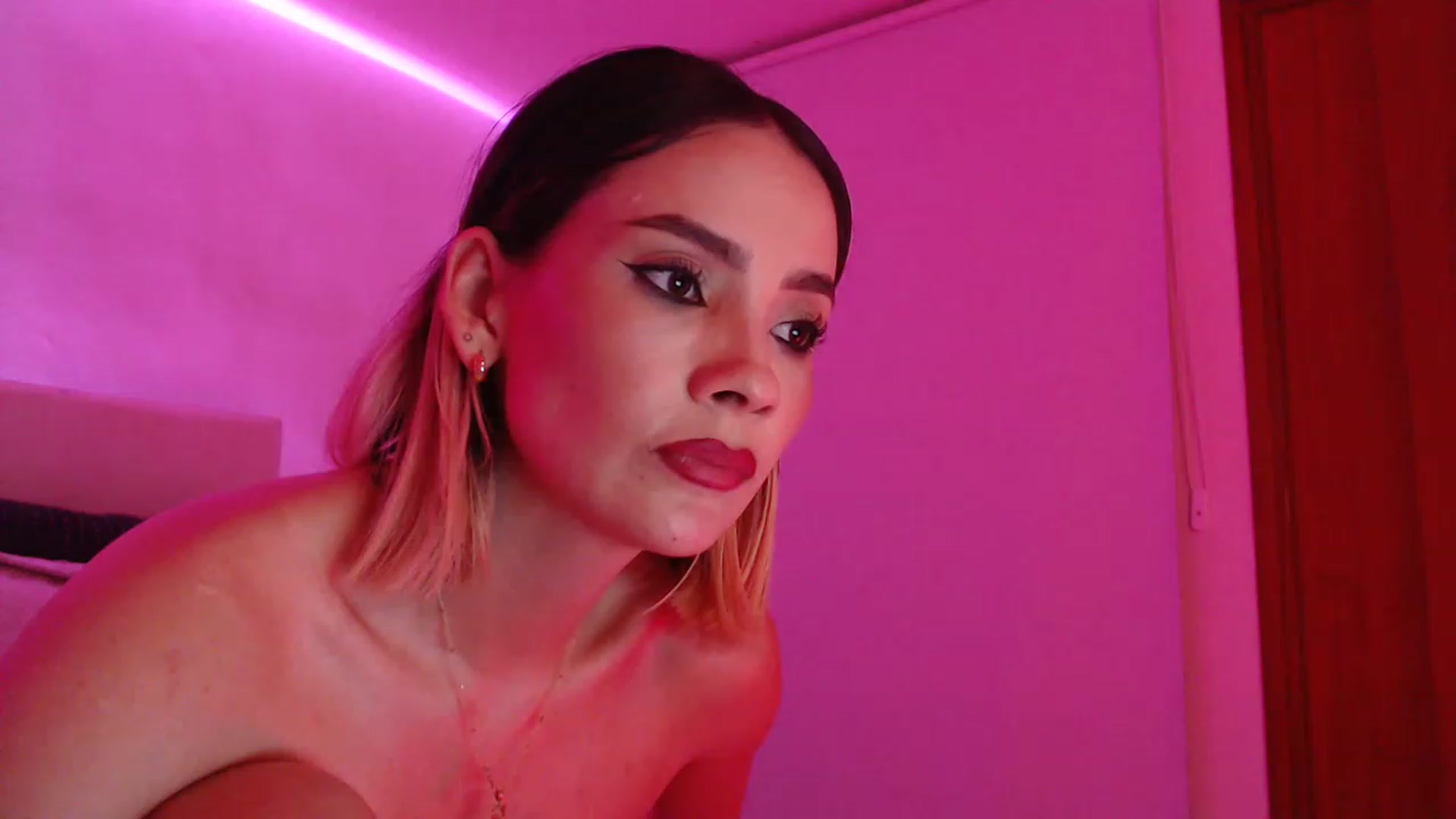 Gallery image thumbnail from BDAY_AMY's myfreecams stream on, 07/30/2023, 07:47 image 4 of 20