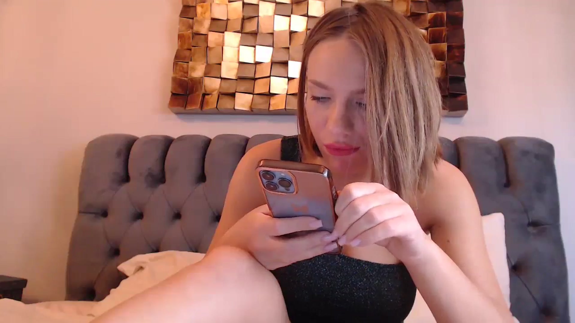 Gallery image thumbnail from BDAY_TODAY's myfreecams stream on, 10/20/2023, 10:14 image 6 of 20