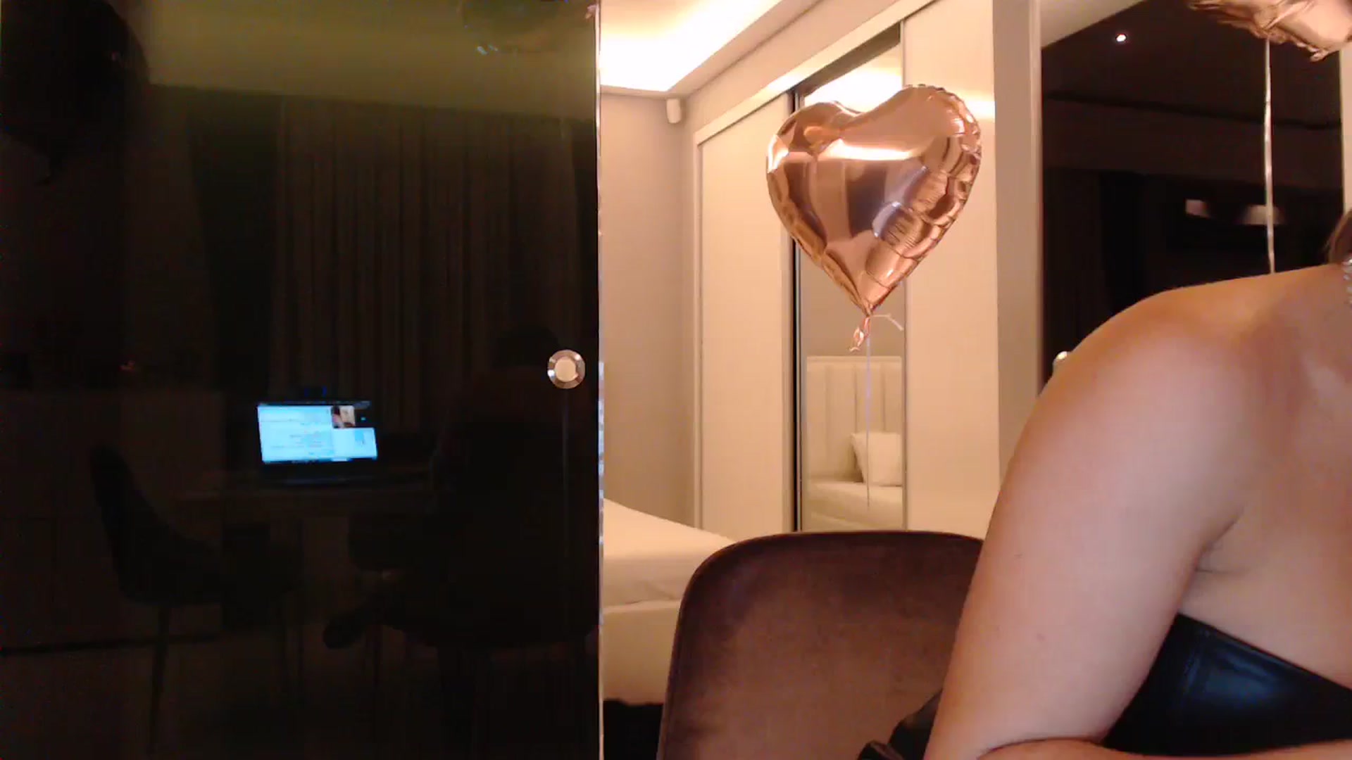Gallery image thumbnail from BDAY_TOMORROW's myfreecams stream on, 10/15/2023, 16:20 image 13 of 20