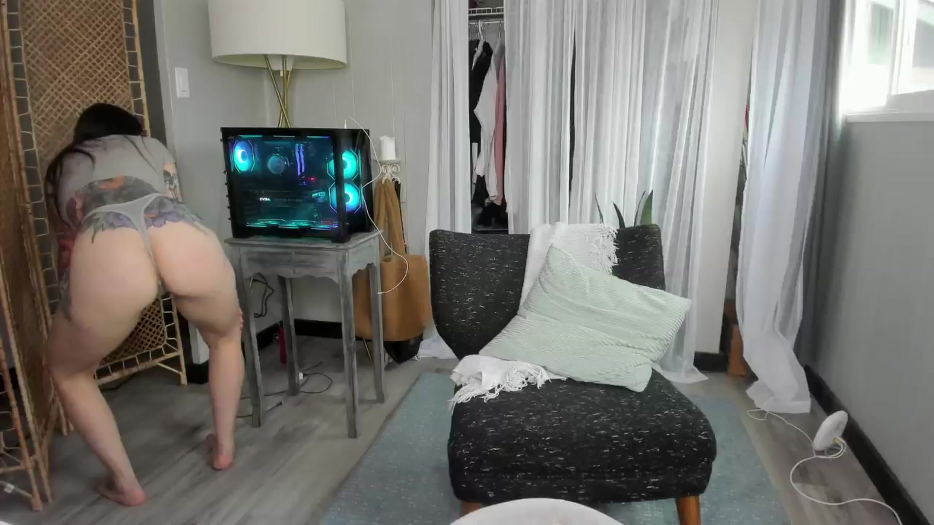 Gallery image thumbnail from BDAY_VICTORIA's myfreecams stream on, 08/20/2024, 01:37 image 10 of 20