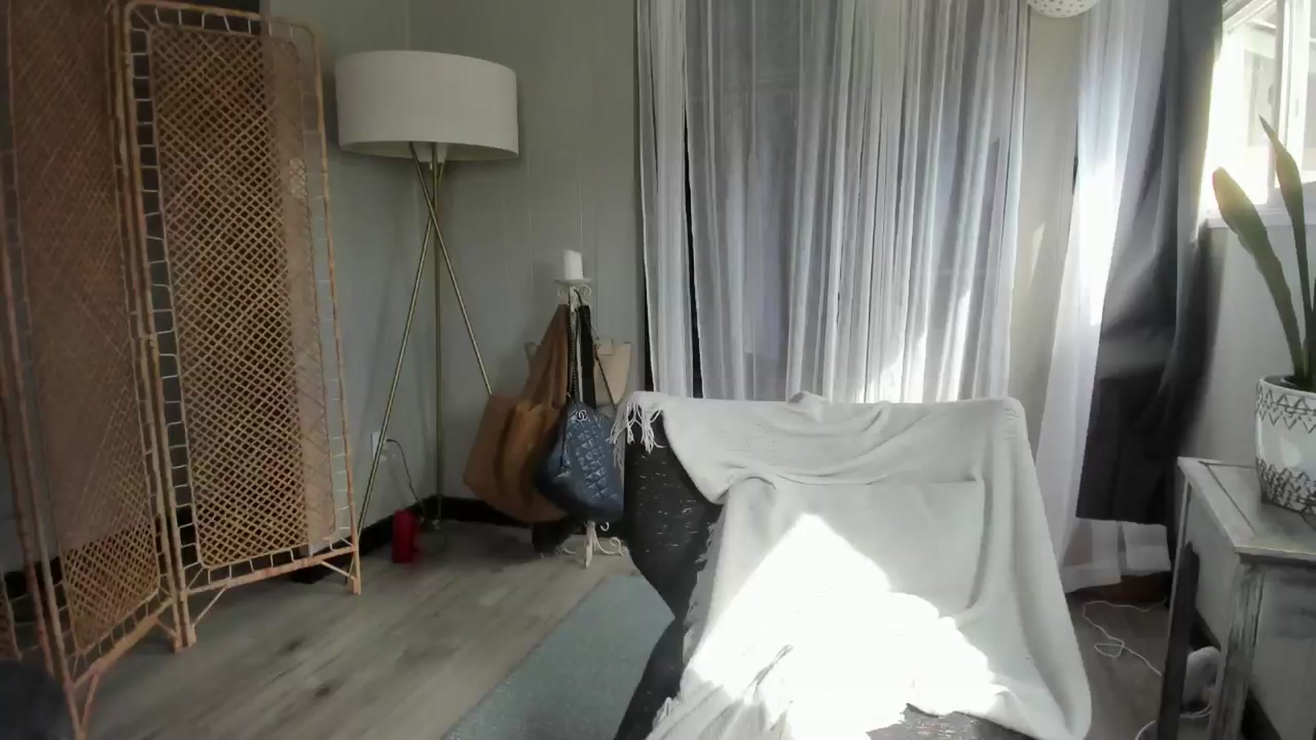 Gallery image thumbnail from BDAY_VICTORIA's myfreecams stream on, 08/22/2024, 18:44 image 15 of 20