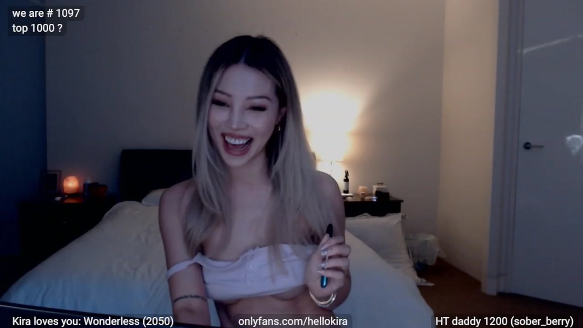 Gallery image thumbnail from BDAYkira's myfreecams stream on, 01/08/2023, 08:06 image 11 of 20